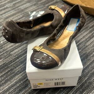 Brand New Nine West Dark Brown Flats with Bronze detail & gold Buckle